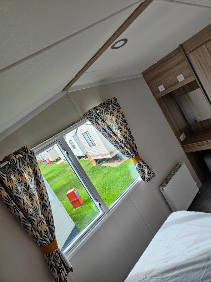 J6 Static Caravan, Fairway Holiday Park Sandown Eksteriør billede