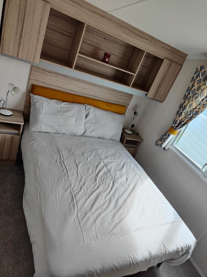 J6 Static Caravan, Fairway Holiday Park Sandown Eksteriør billede