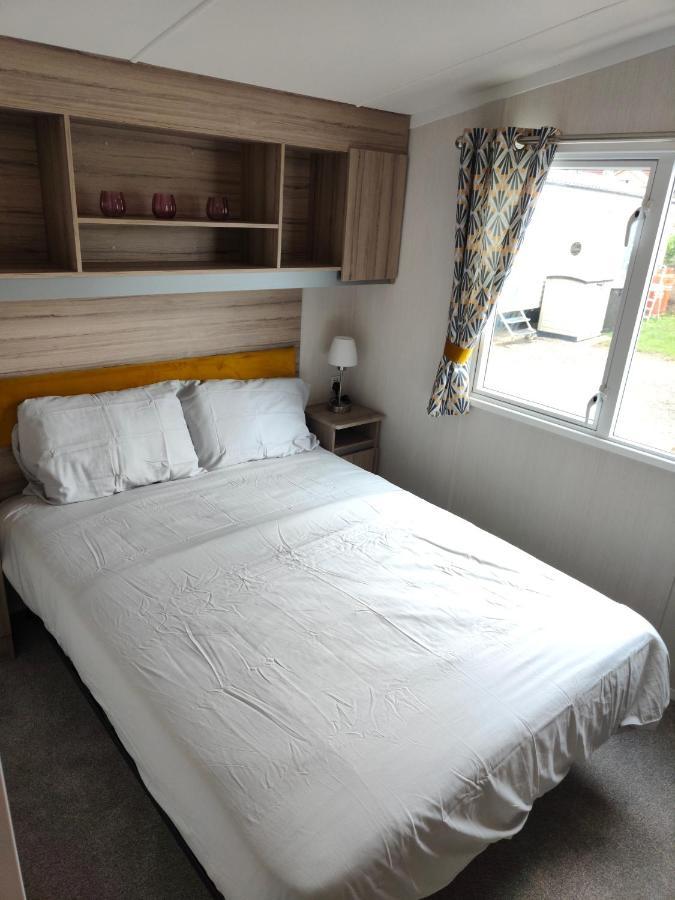 J6 Static Caravan, Fairway Holiday Park Sandown Eksteriør billede