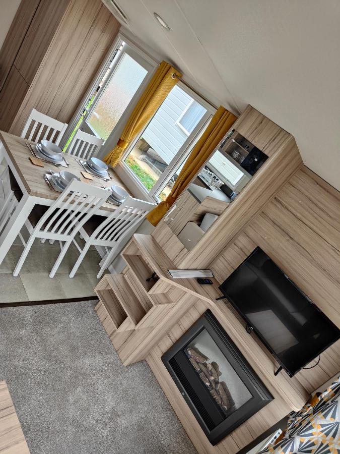 J6 Static Caravan, Fairway Holiday Park Sandown Eksteriør billede