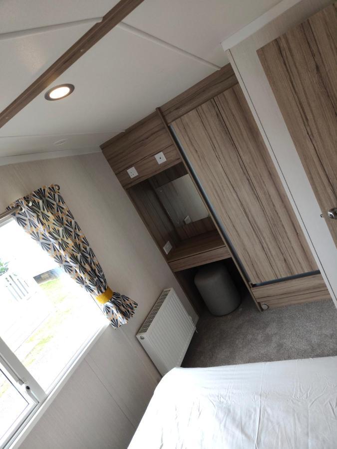 J6 Static Caravan, Fairway Holiday Park Sandown Eksteriør billede